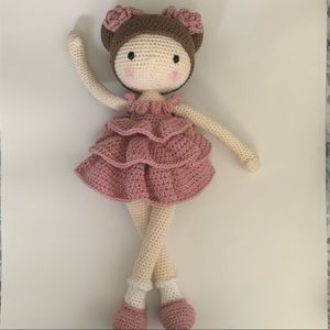Beautiful handmade doll ( amigurumi)